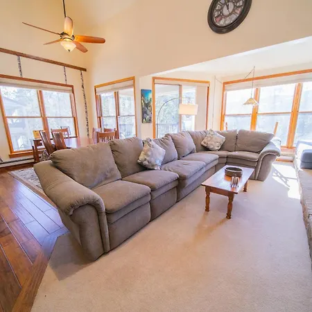 Quicksilver 1659 By Summitcove Lodging